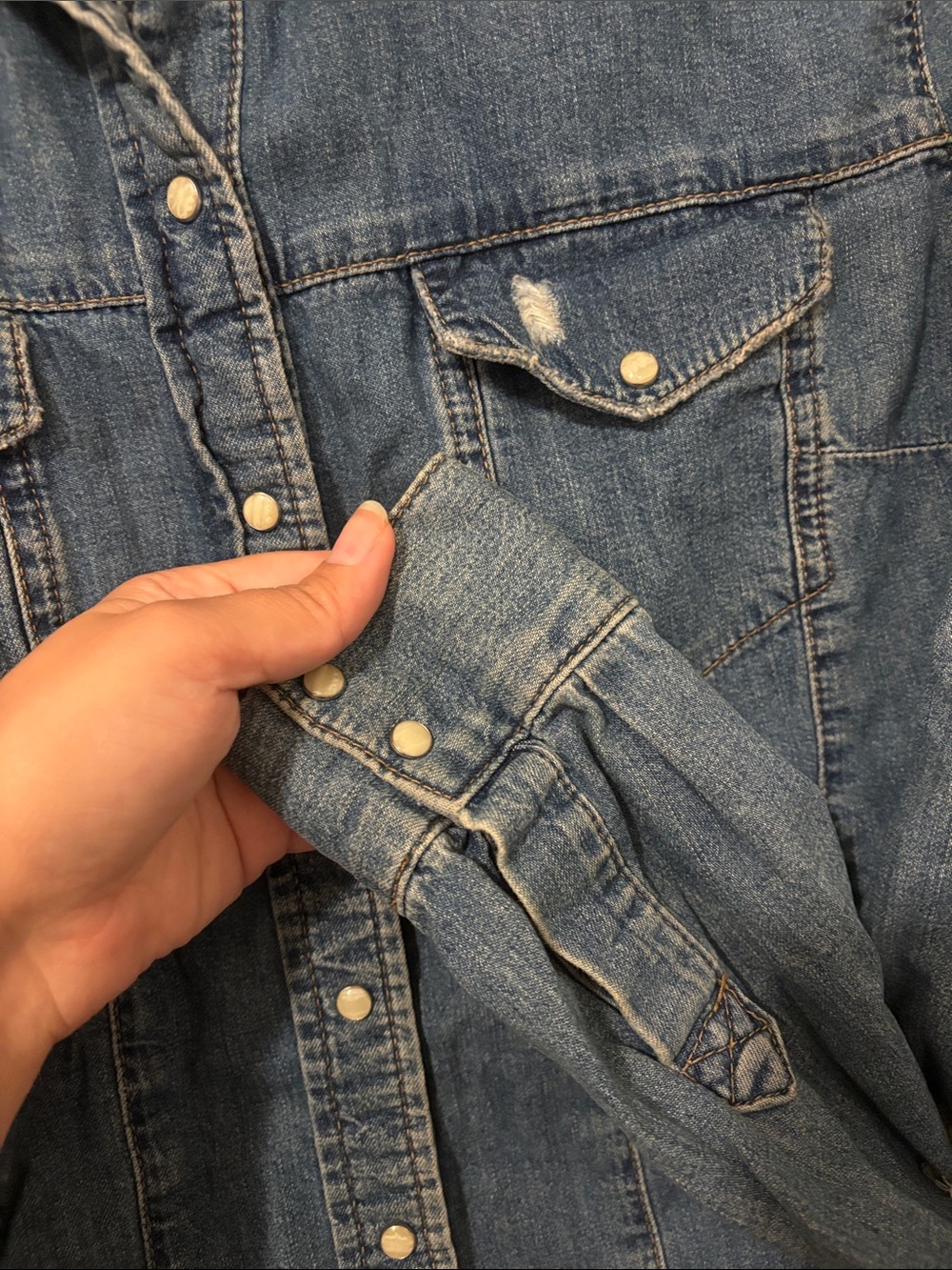 Topshop Distressed Denim Button-Up - Picture 4 of 4
